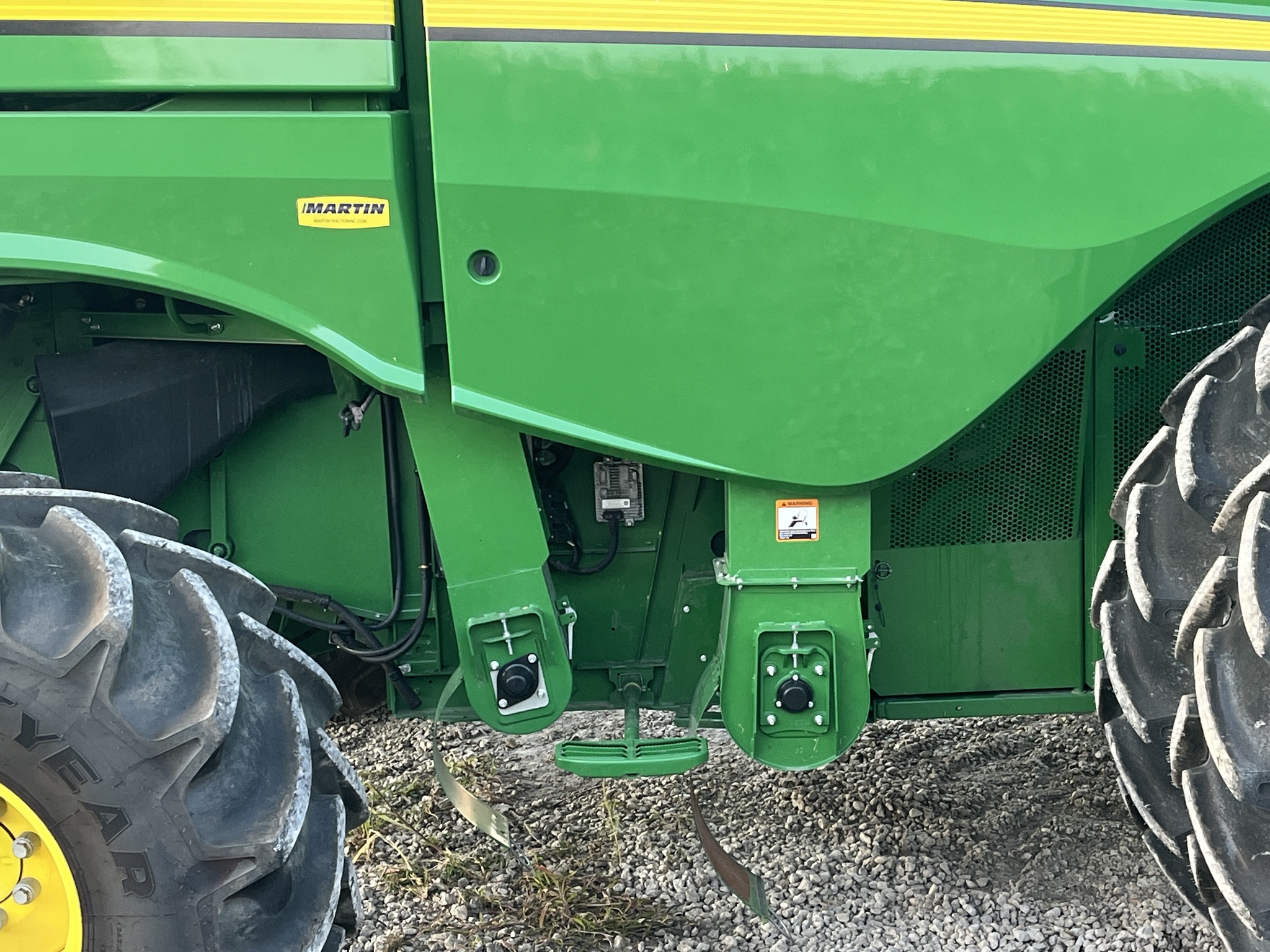  2022 John Deere S780 at Heritage Tractor in Kewanee, IL