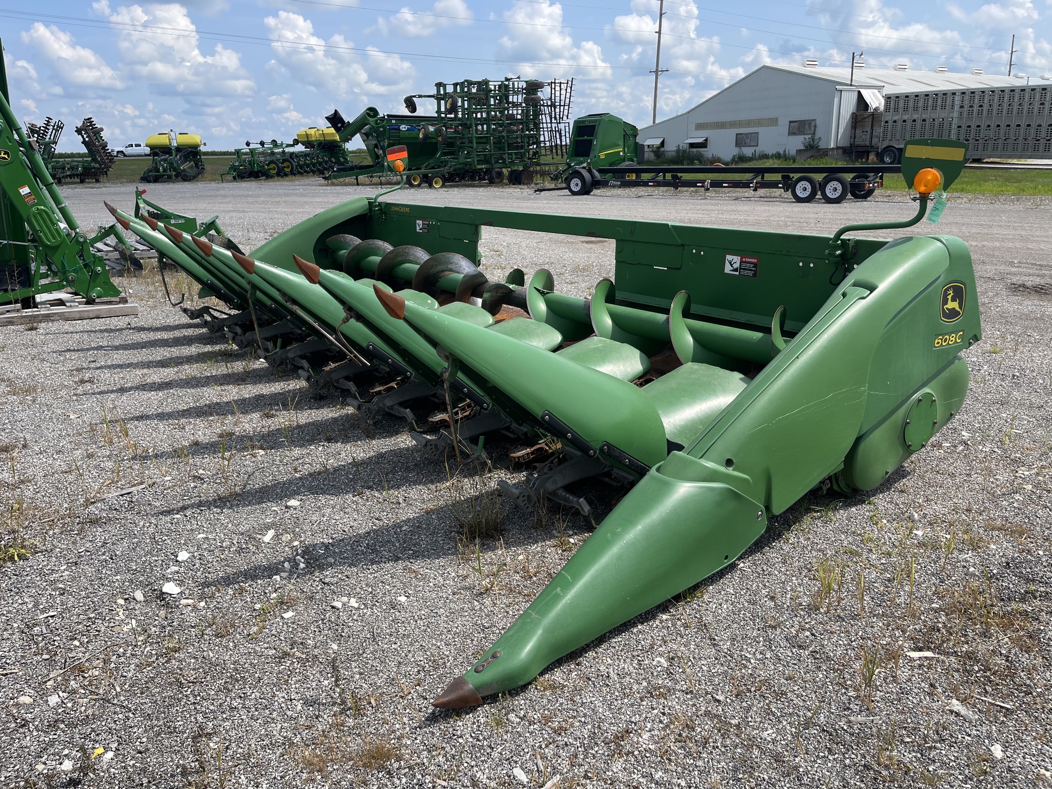  2009 John Deere 608C at Heritage Tractor in Carthage, IL