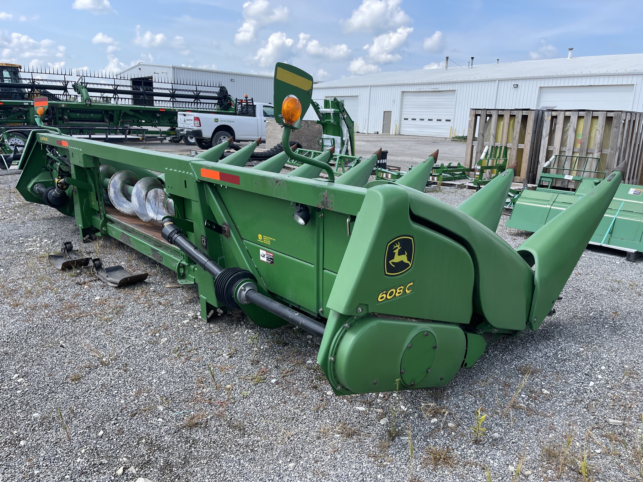  2009 John Deere 608C at Heritage Tractor in Carthage, IL