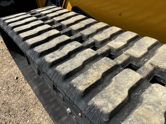 2023 John Deere 333G - Photo9