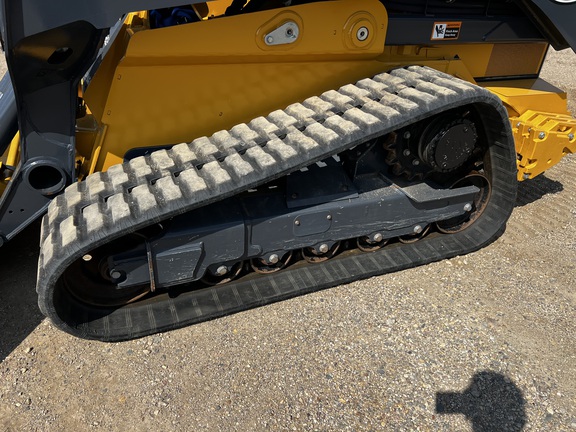 2023 John Deere 333G - Photo10