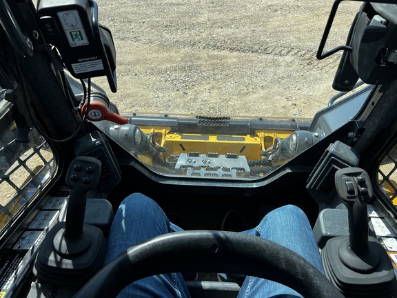 2023 John Deere 333G - Photo24