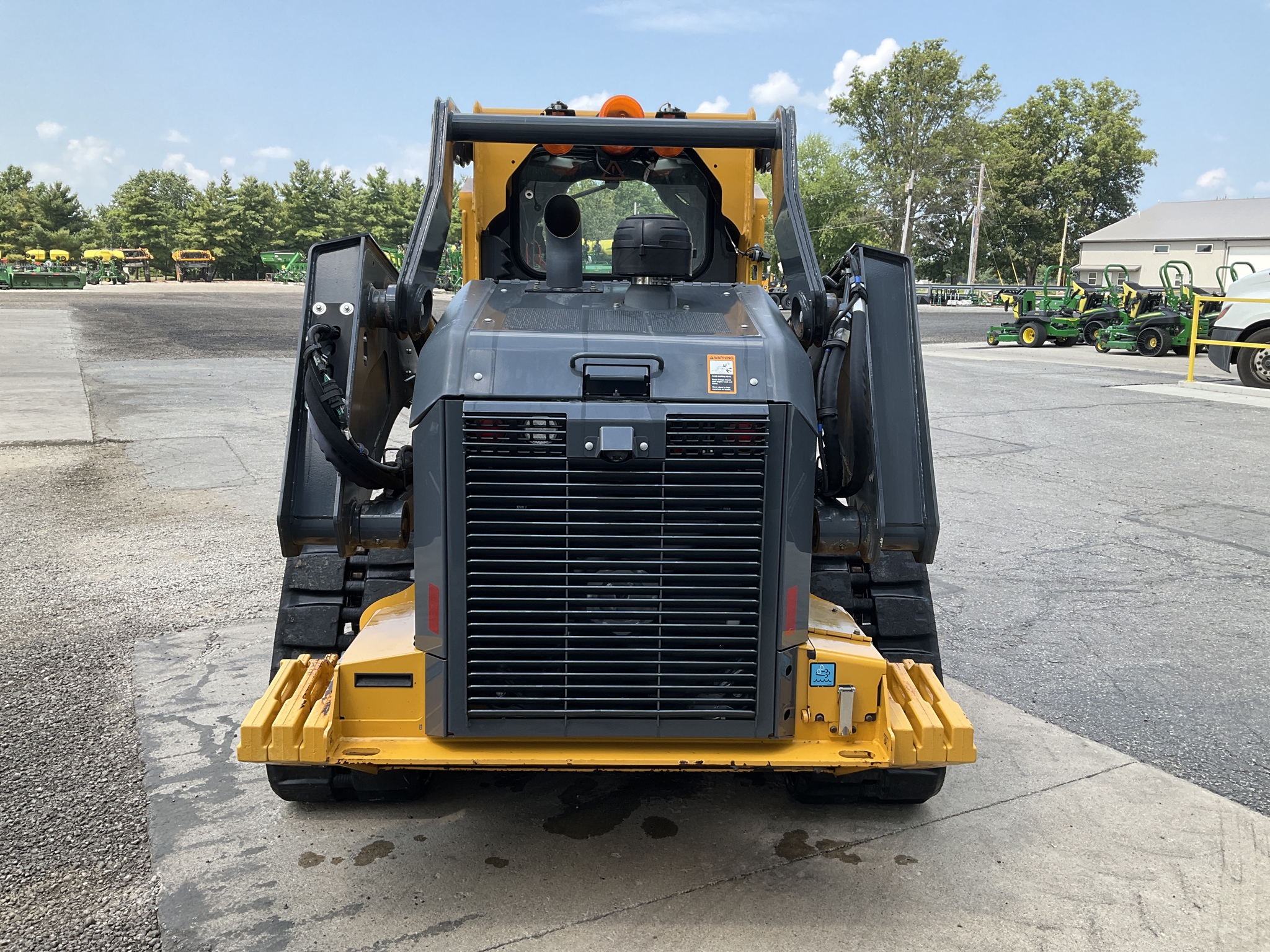 2023 John Deere 333G Image 4