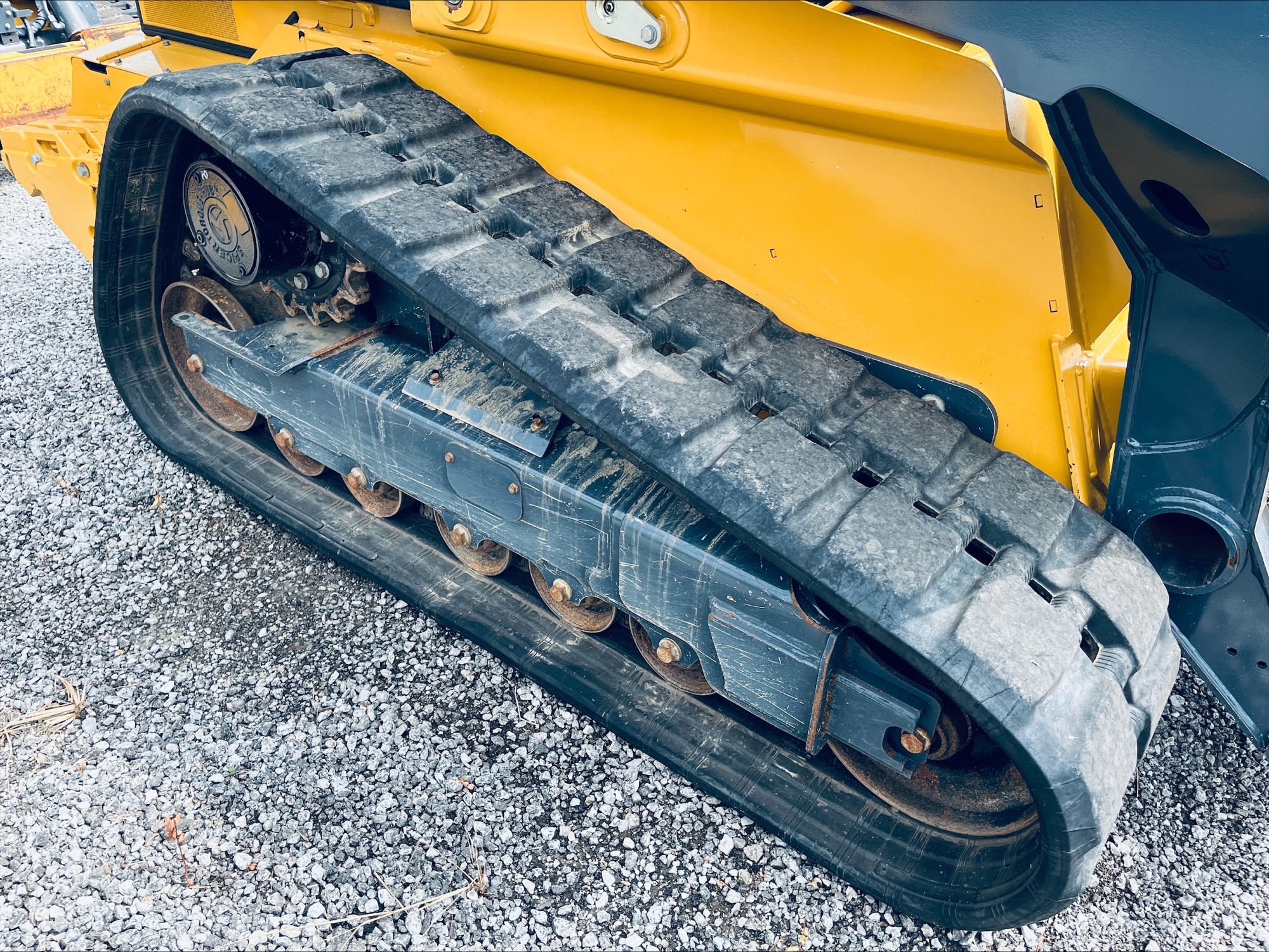 2023 John Deere 333G Image 19