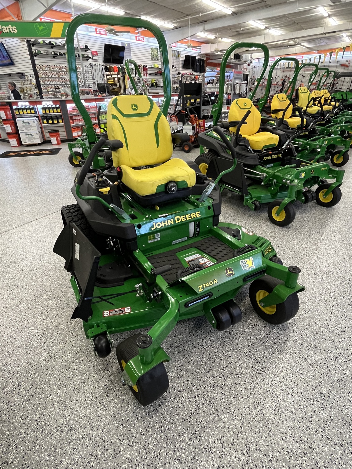 2025 John Deere Z740R Image 1