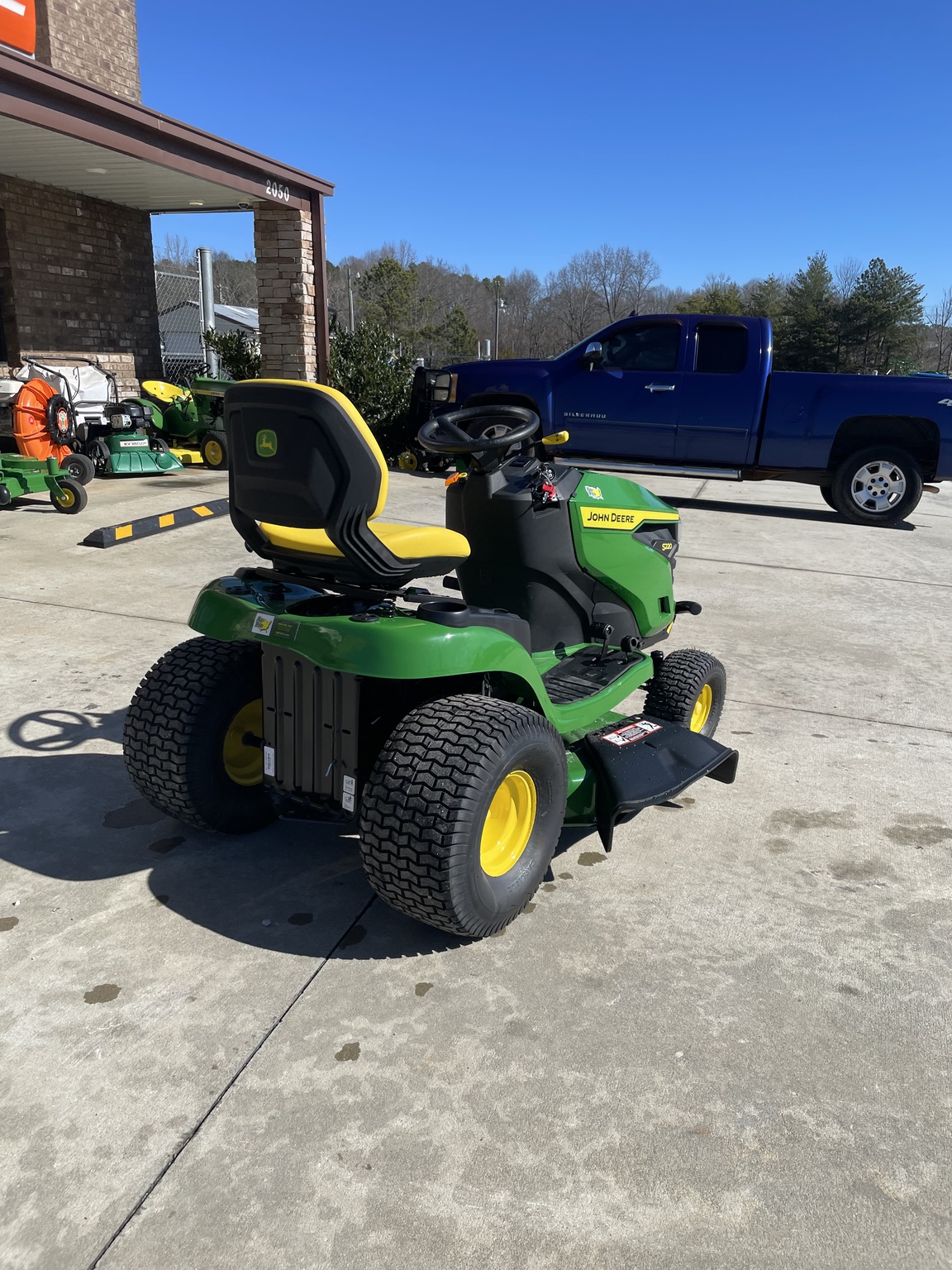 2025 John Deere S220 Image 2