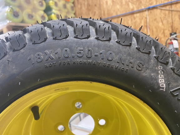 Carlisle 18X10.50-10 (2nd thumbnail)