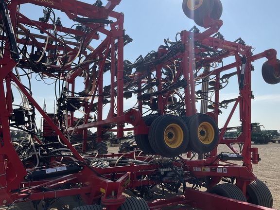 Photo of a 2019 Vaderstad 8012