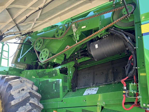 Used 2018 John Deere S790 Combines at Horizon Ag & Turf in Mayerthorpe, AB - Photo16