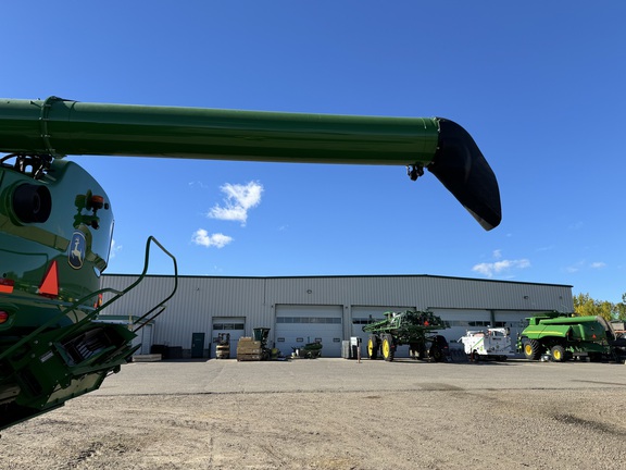 Used 2018 John Deere S790 Combines at Horizon Ag & Turf in Mayerthorpe, AB - Photo22
