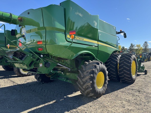 Used 2018 John Deere S790 Combines at Horizon Ag & Turf in Mayerthorpe, AB - Photo5