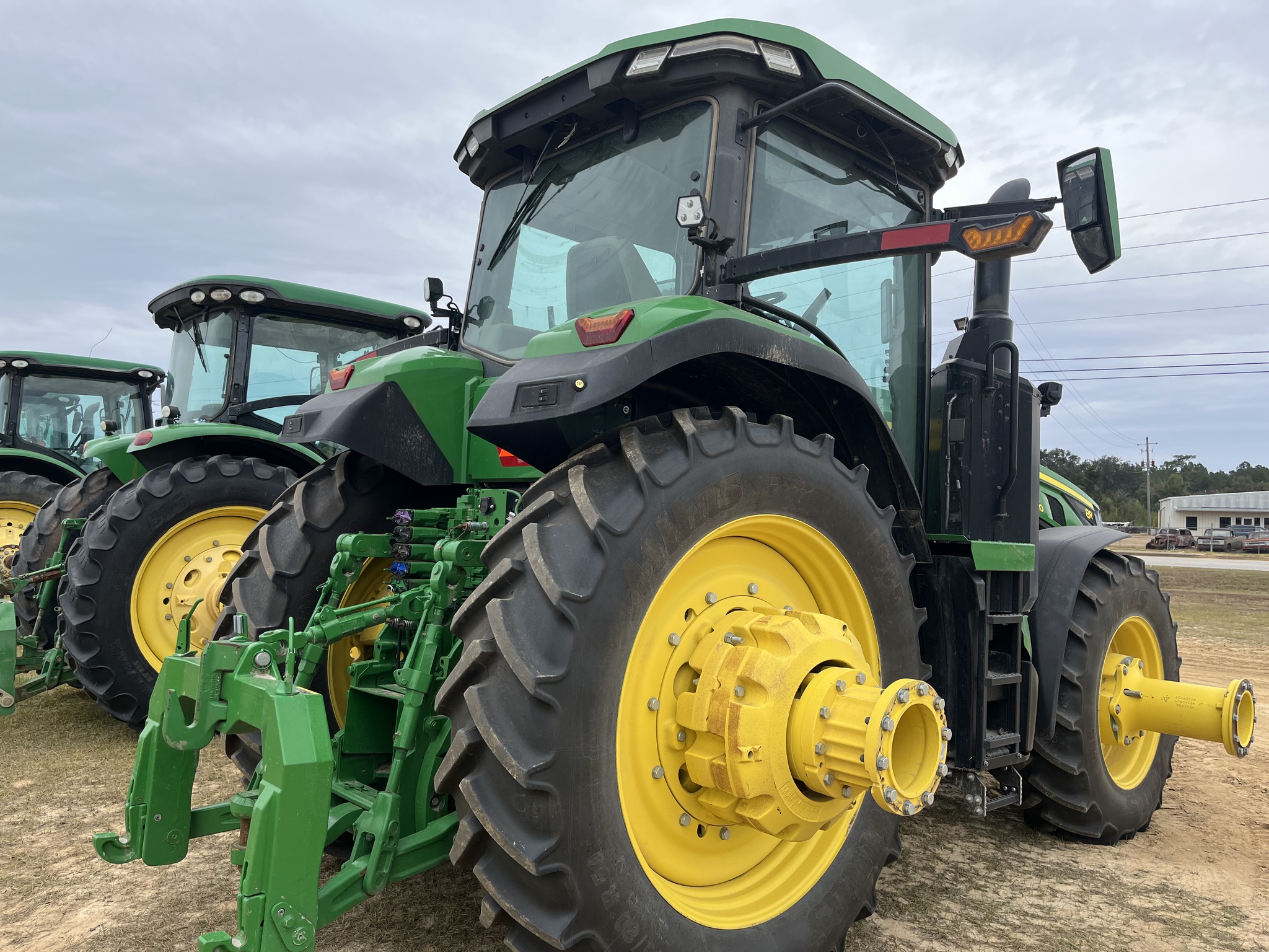 2023 John Deere 8R 310 Image 7