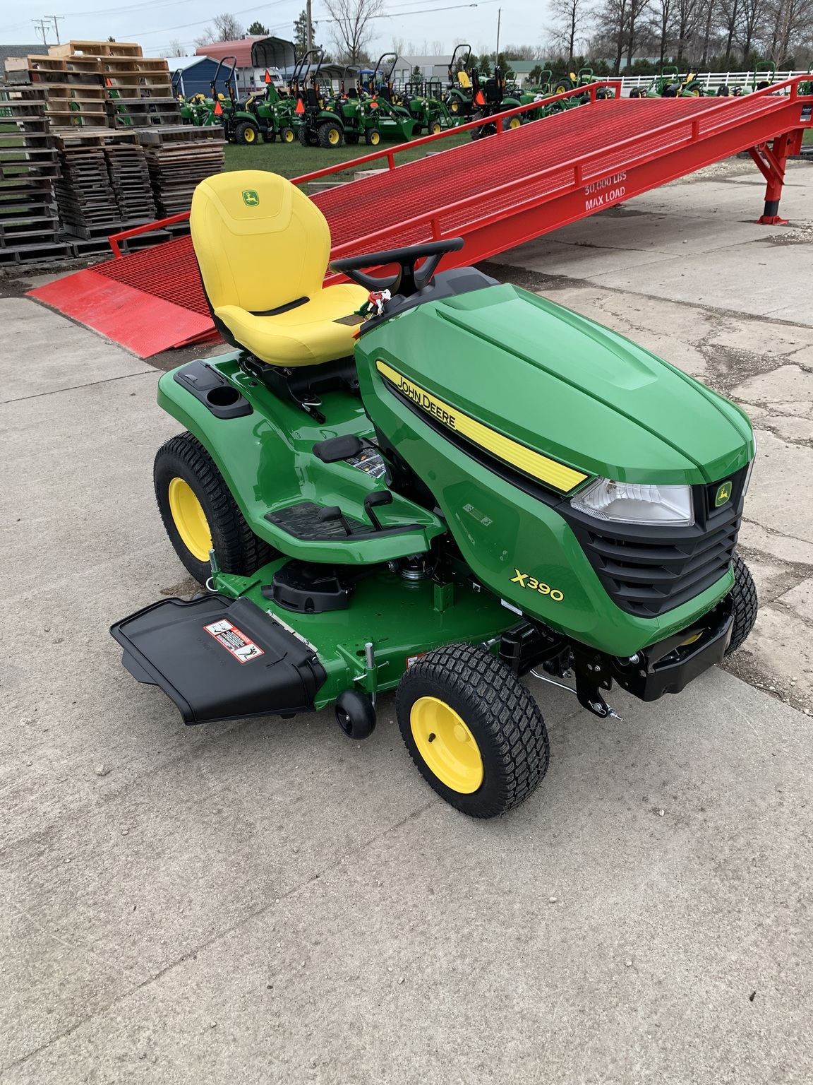 2024 John Deere X390 48 Image 7
