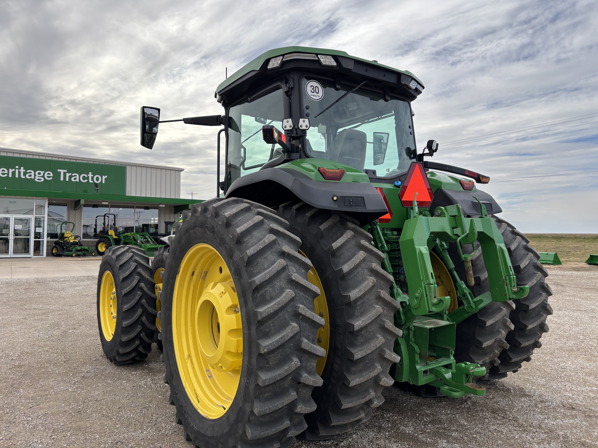  2022 John Deere 8R 310 at Heritage Tractor in Brimfield, IL