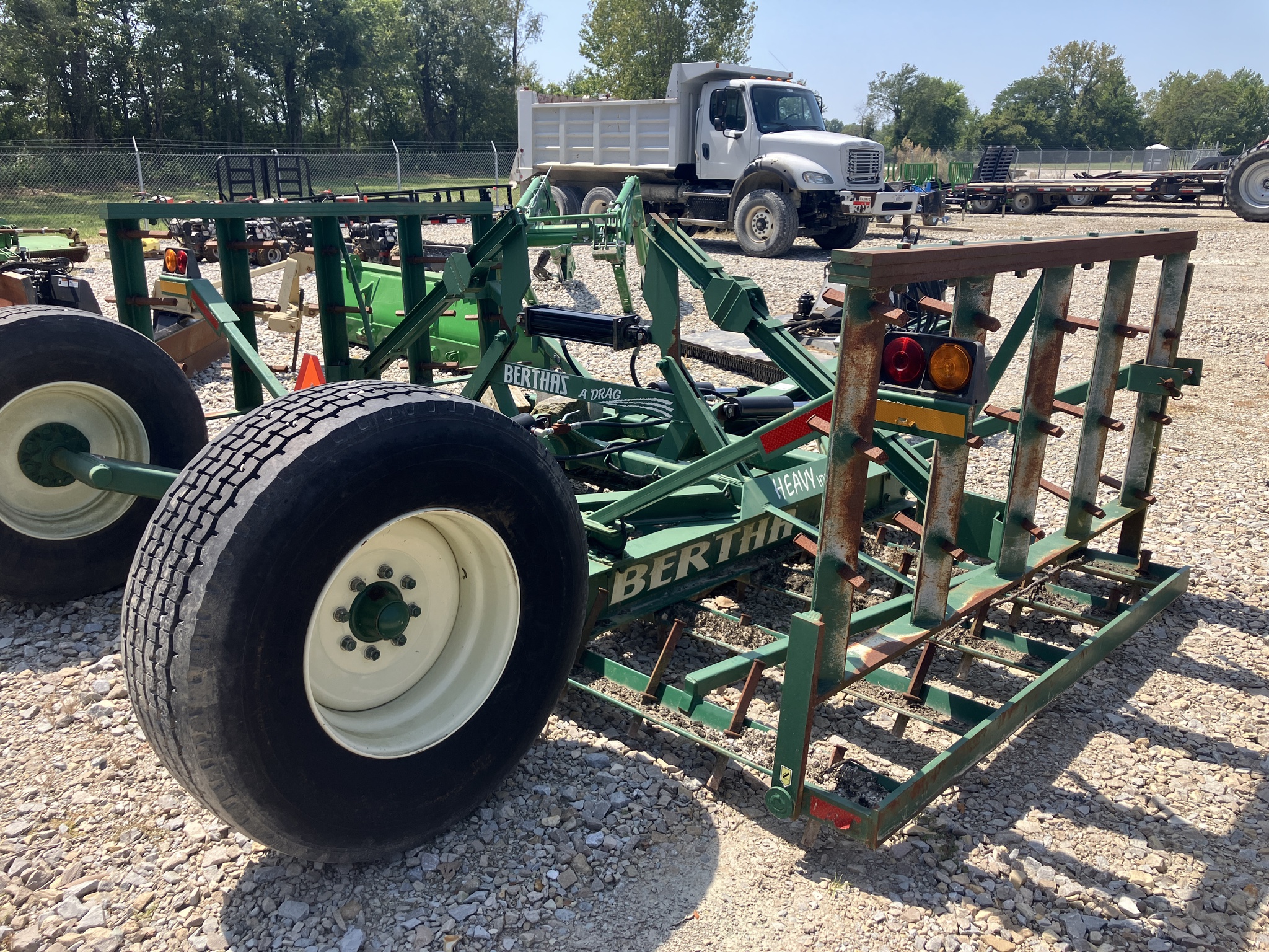 Used -- Other Bertha's A Drag Heavy H20 Heavy Harrows at Koenig Equipment in Anna, OH - PhotoXL10