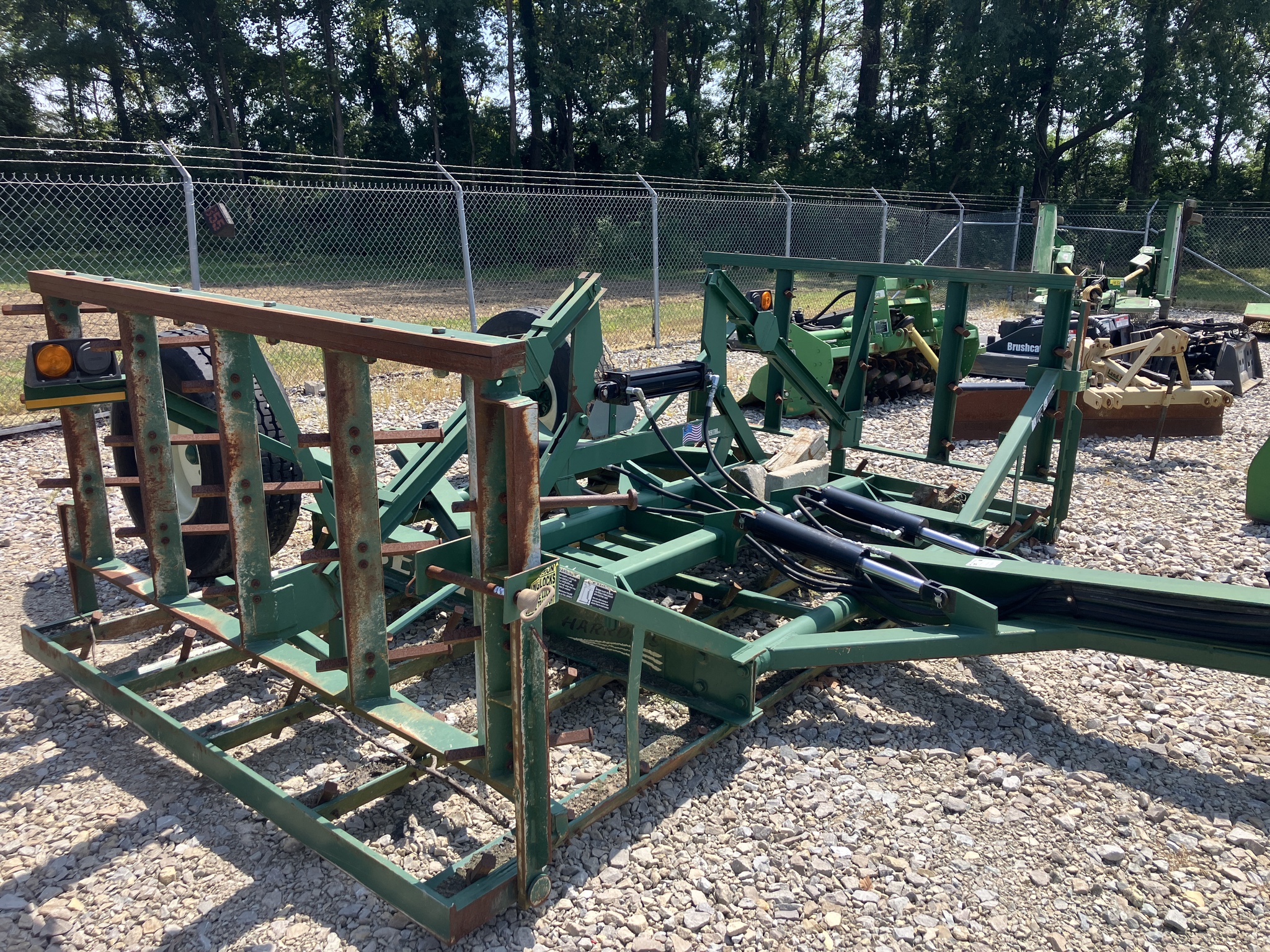 Used -- Other Bertha's A Drag Heavy H20 Heavy Harrows at Koenig Equipment in Anna, OH - PhotoXL7