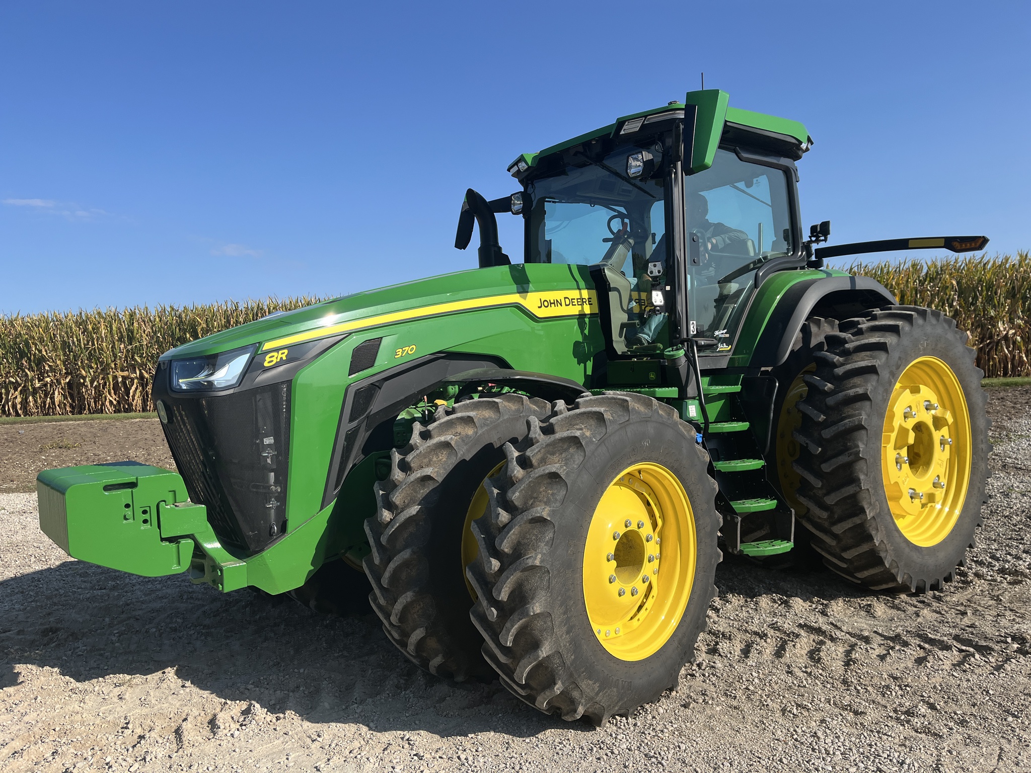  2024 John Deere 8R 370 at Heritage Tractor in Kewanee, IL