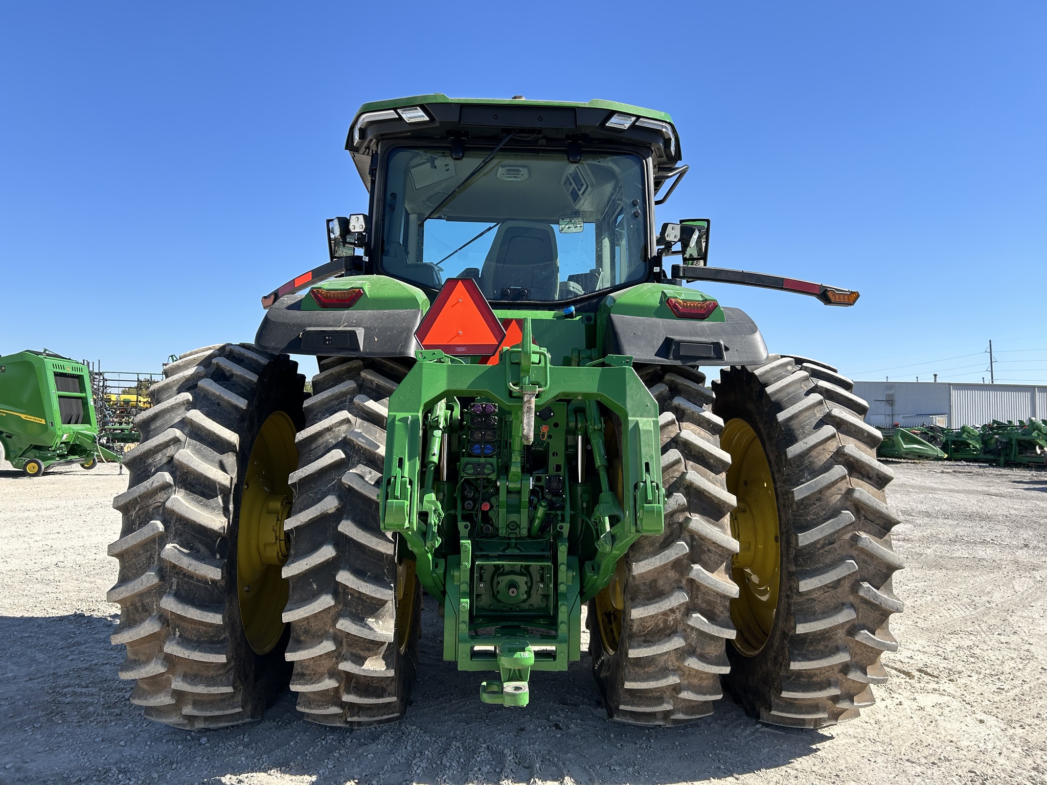  2023 John Deere 8R 340 at Heritage Tractor in Pittsburg, KS
