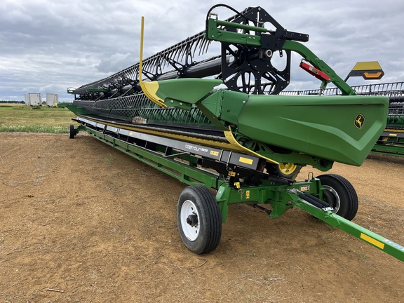 Used 2024 John Deere HD50R Combine Platforms at Horizon Ag & Turf in High Prairie, AB - Photo22