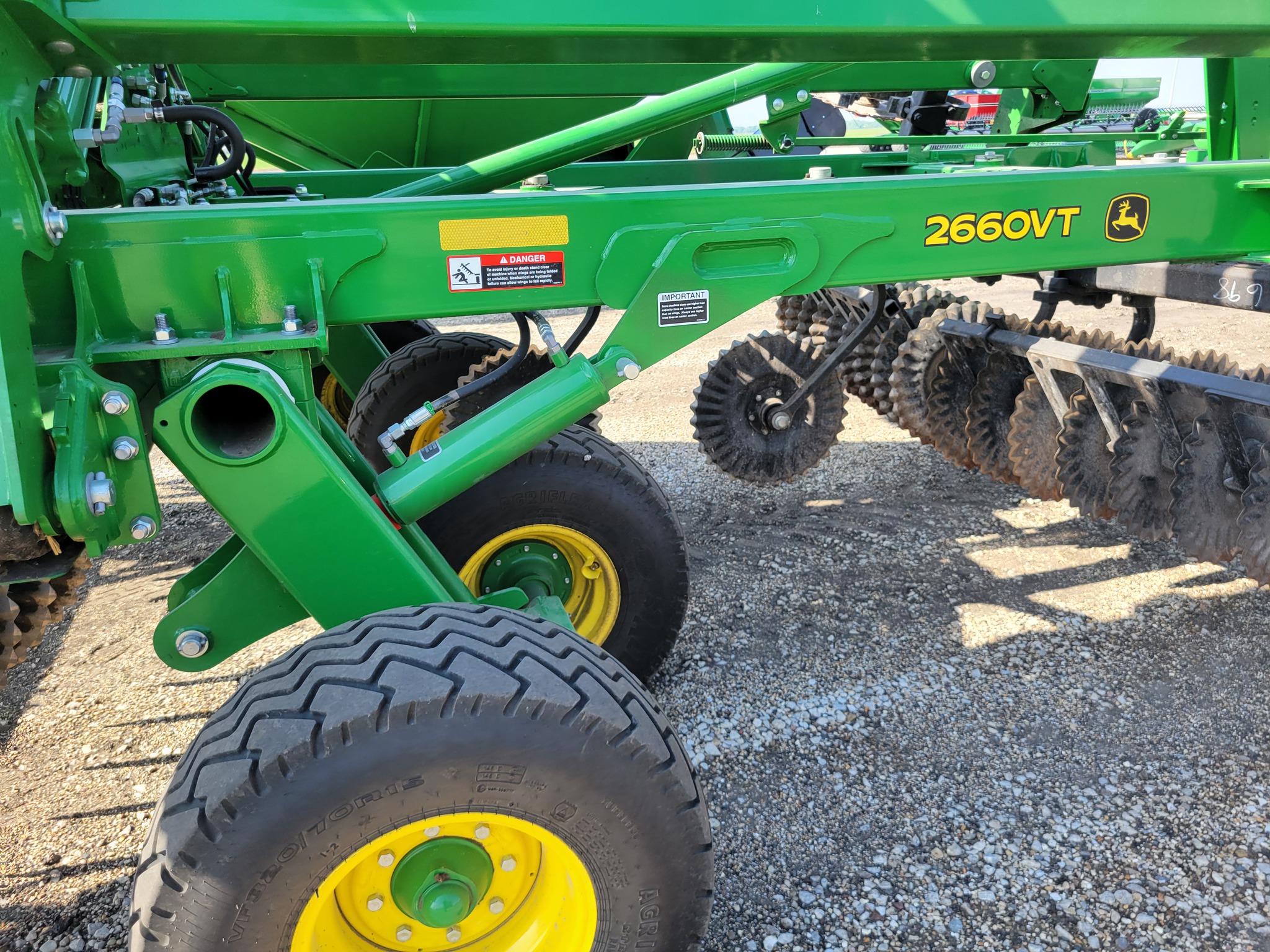  2024 John Deere 2660VT at Heritage Tractor in Kewanee, IL