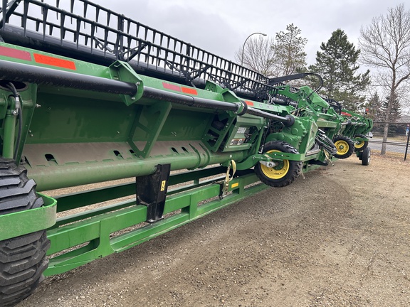 Used 2024 John Deere HD50R Combine Platforms at Horizon Ag & Turf in Wetaskiwin, AB - Photo3
