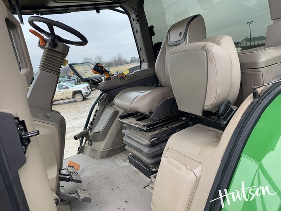 Photo of 2024 John Deere 8R 280