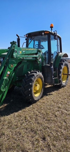 2018 John Deere 6110M Image 9