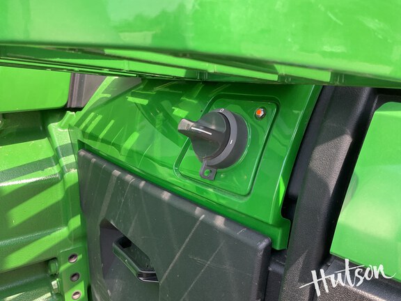 Photo of 2024 John Deere 8R 410