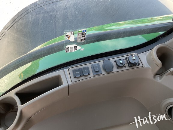 Photo of 2024 John Deere 8R 410