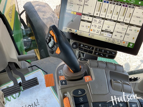 Photo of 2024 John Deere 8R 410