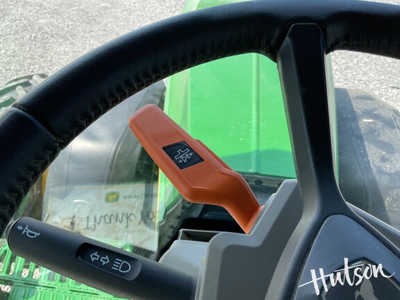 Photo of 2024 John Deere 8R 410