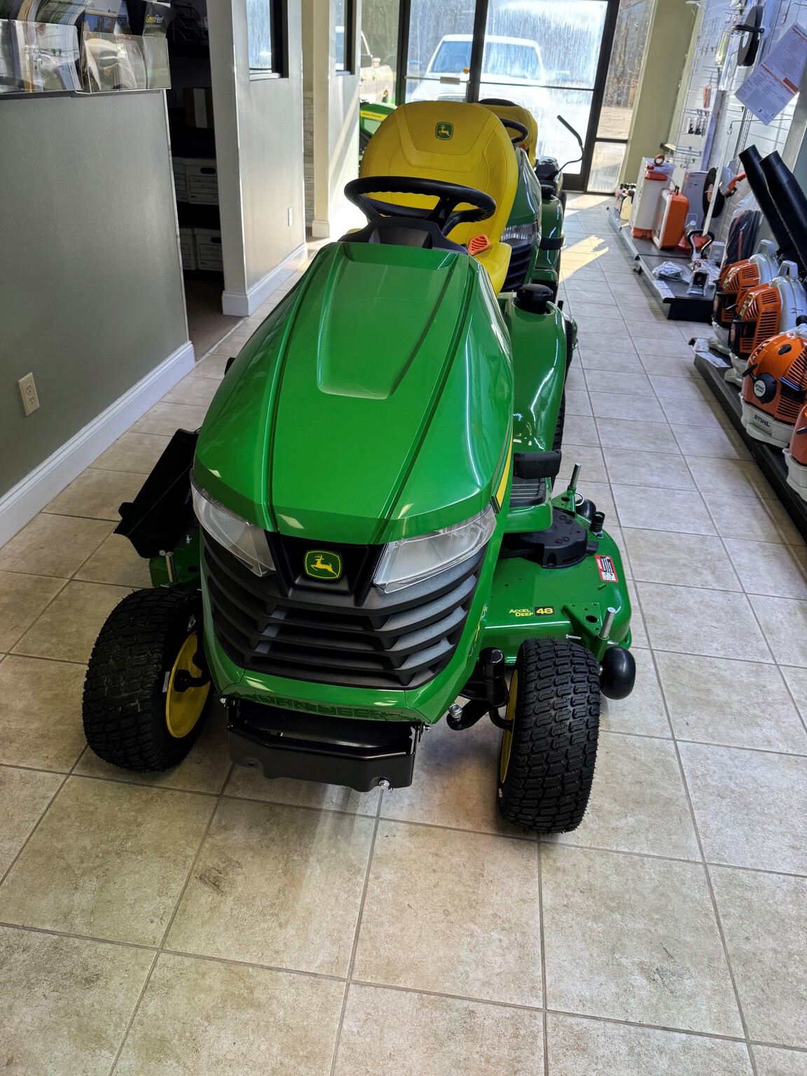 2024 John Deere X380 Image 3