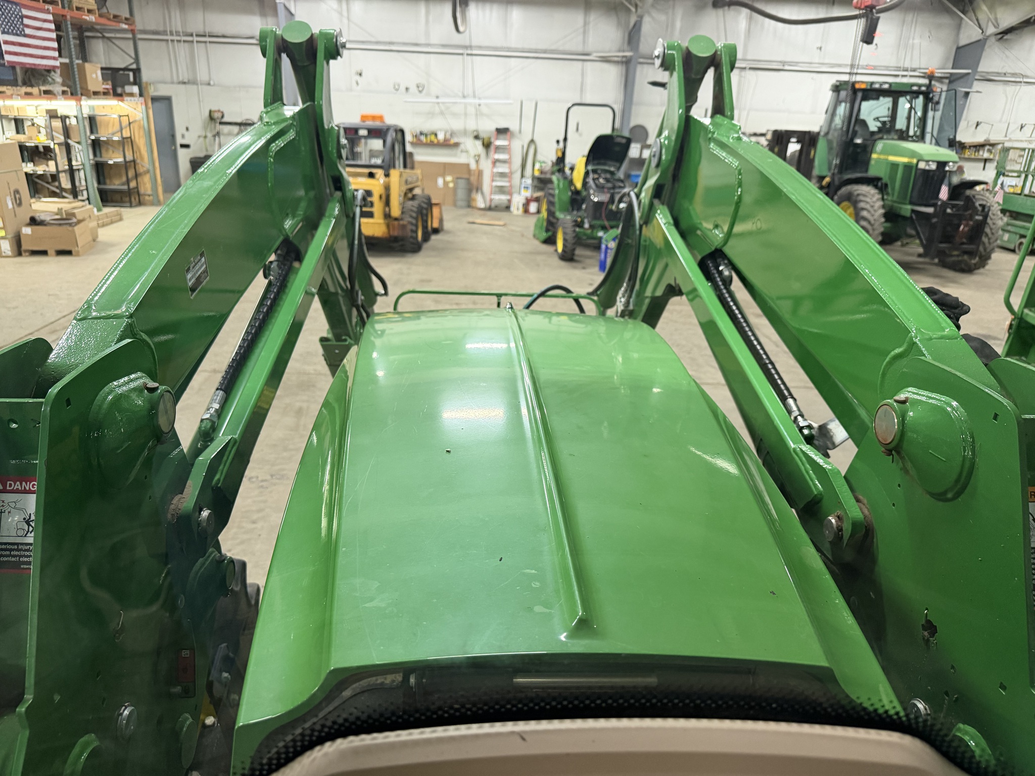 2019 John Deere 6130M Image 16