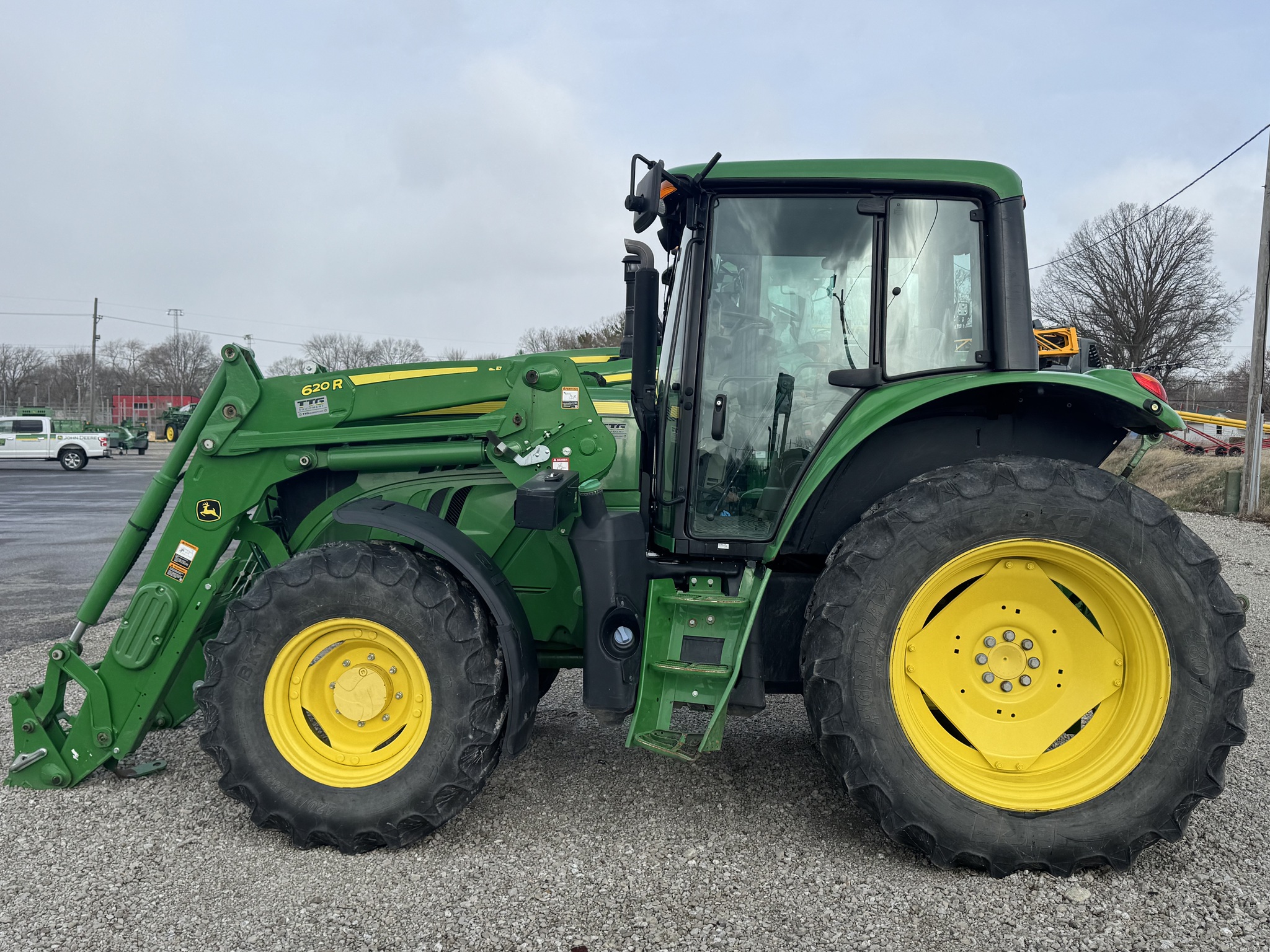 2019 John Deere 6130M Image 4