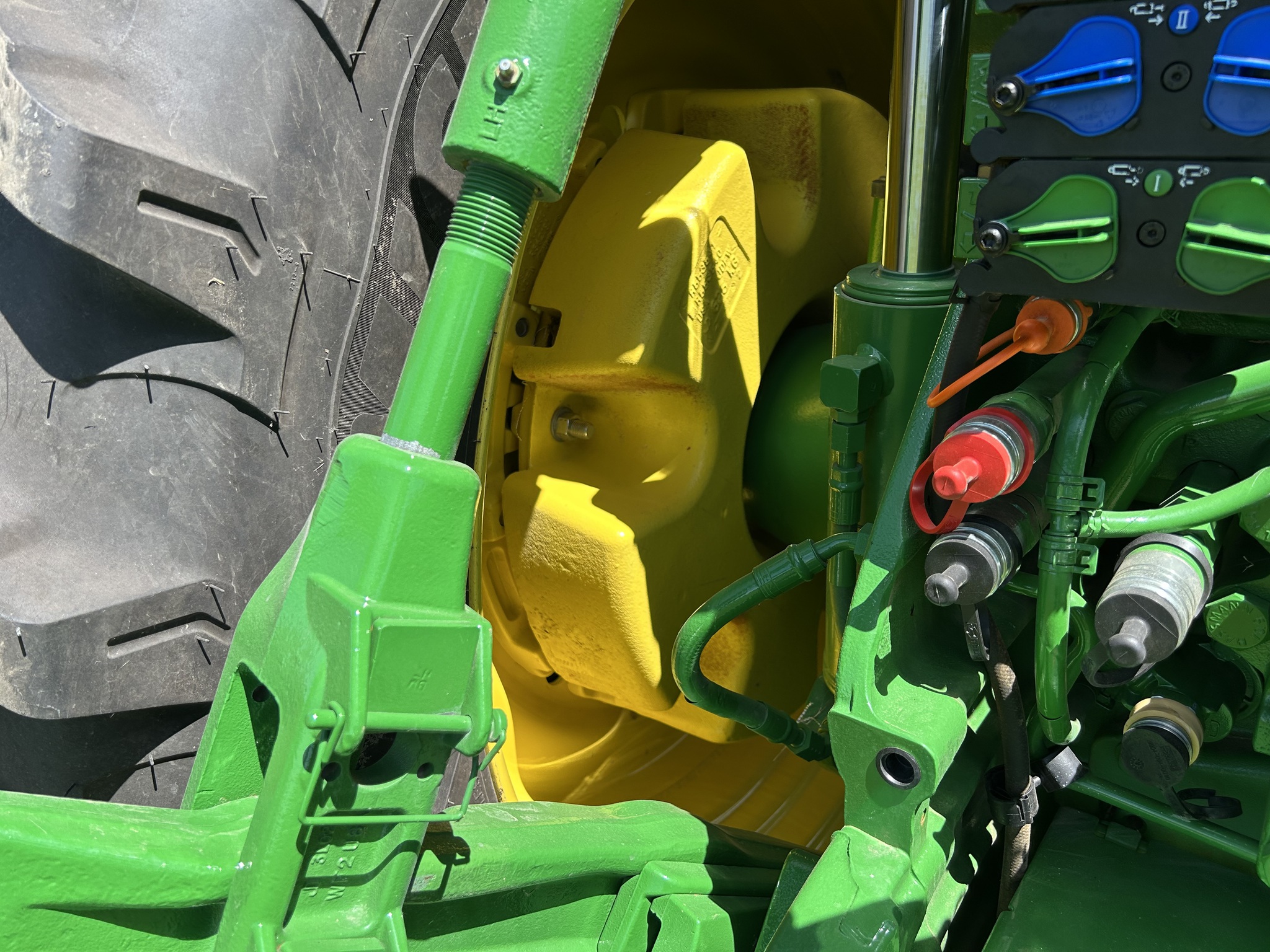  2024 John Deere 8R 280 at Heritage Tractor in Lacon, IL