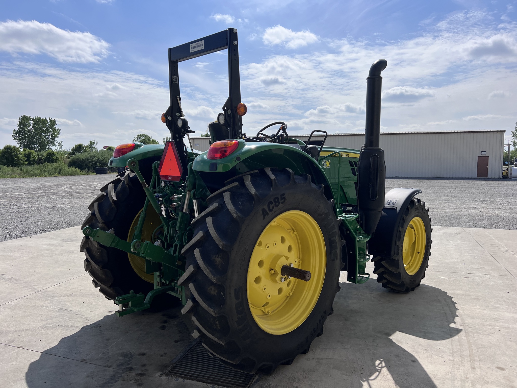 2023 John Deere 6130M Image 7