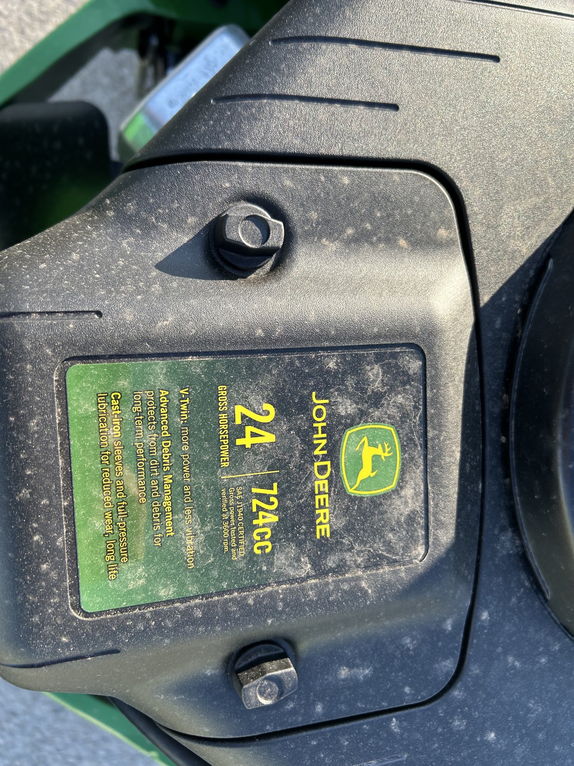 2025 John Deere Z325E Image 12