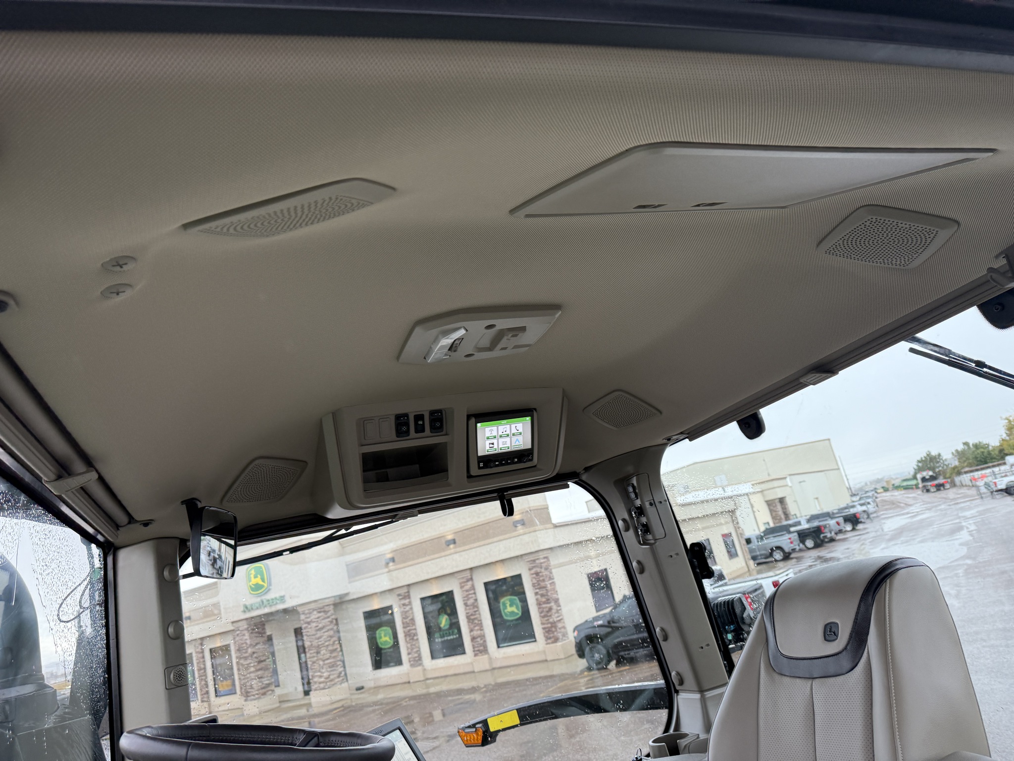 2023 John Deere 8RT 370 Image 10