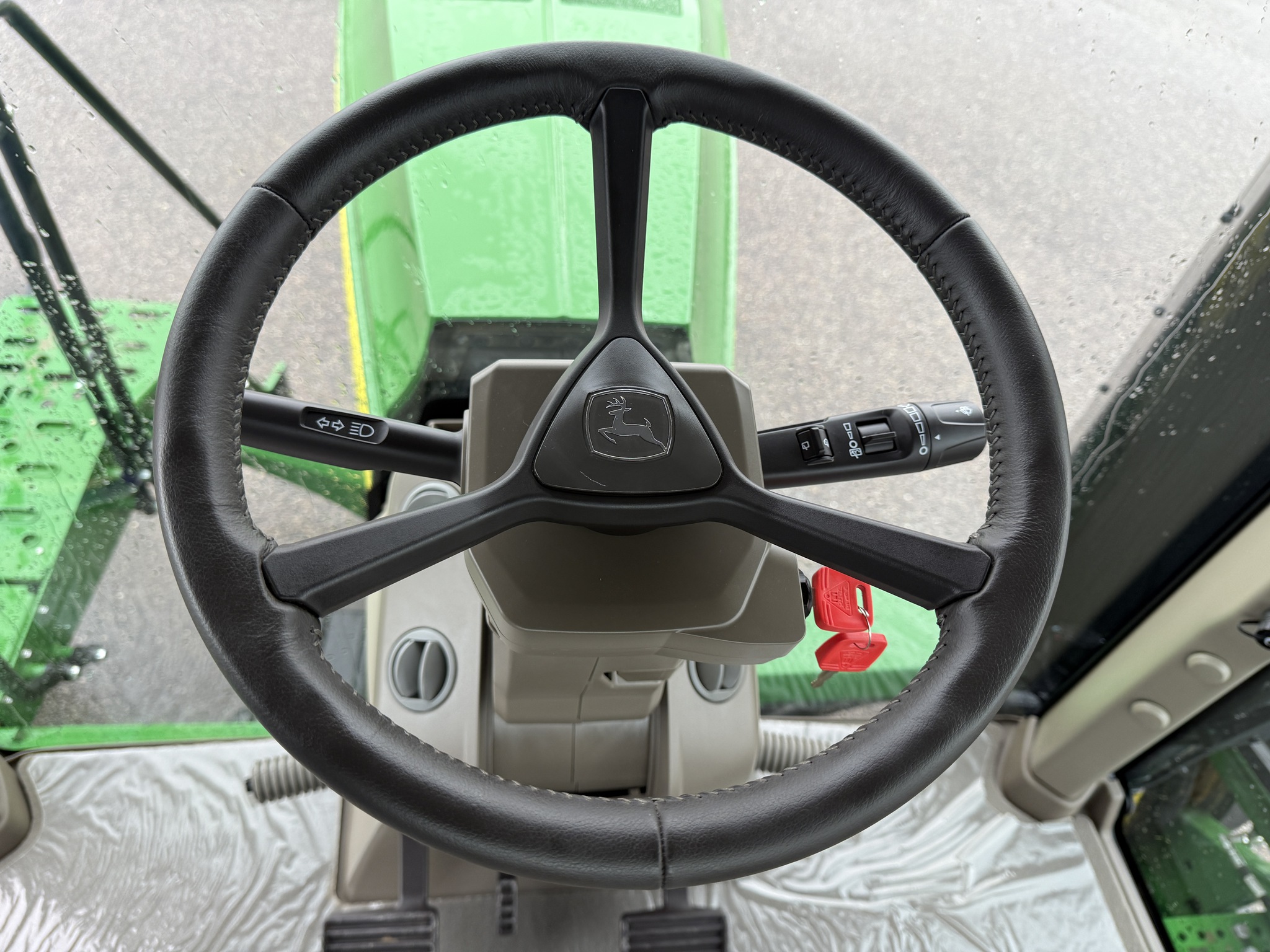 2023 John Deere 8RT 370 Image 11