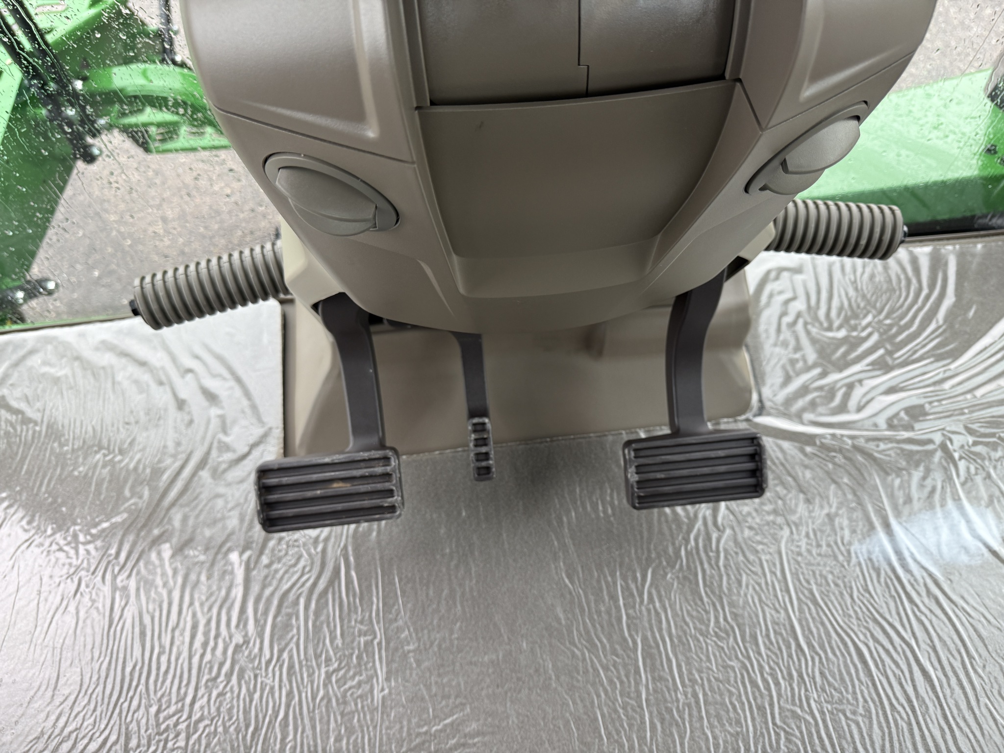 2023 John Deere 8RT 370 Image 12