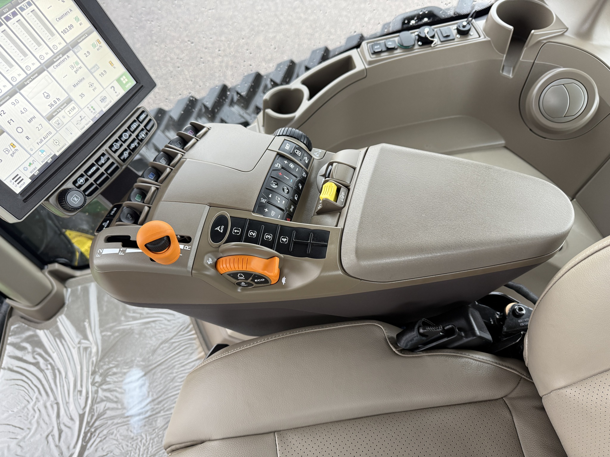 2023 John Deere 8RT 370 Image 14