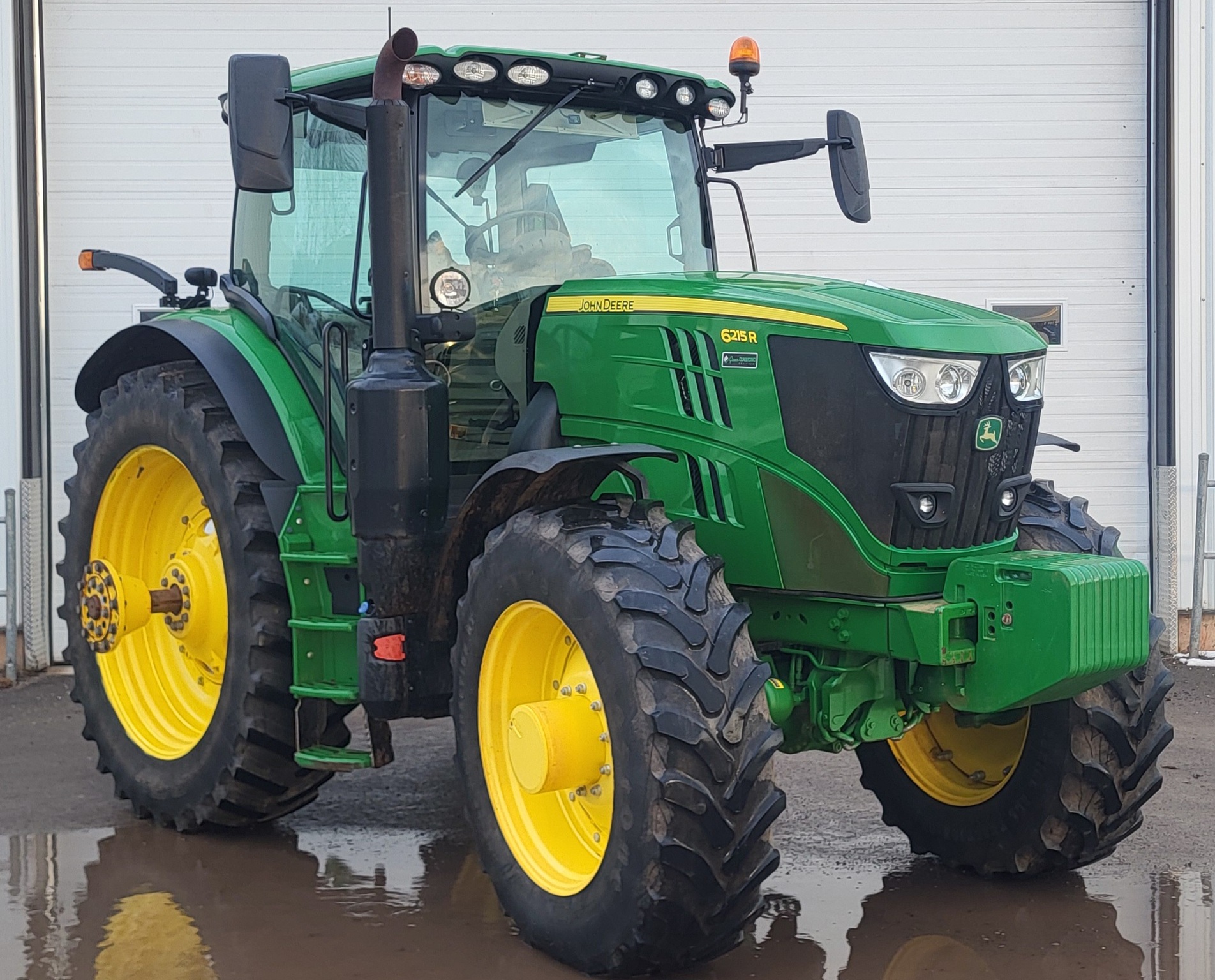 2021 John Deere 6215R Image 2