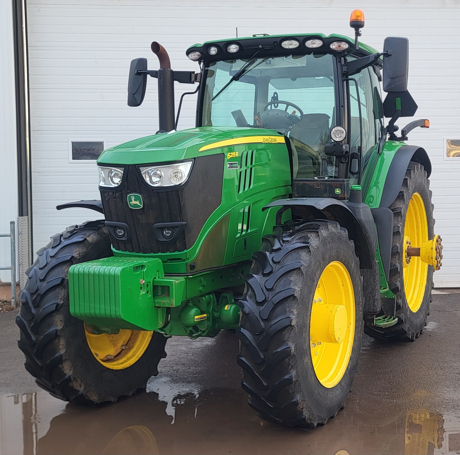 2021 John Deere 6215R Image 1