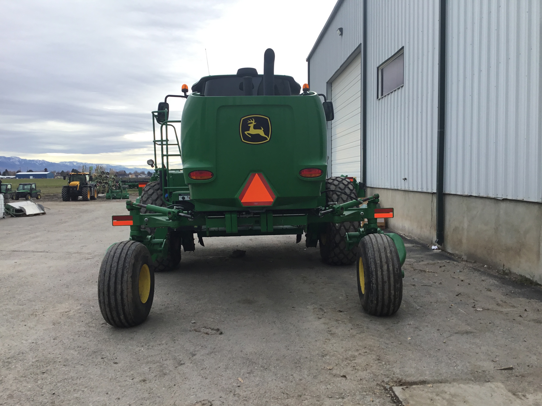 2019 John Deere W235 Image 5