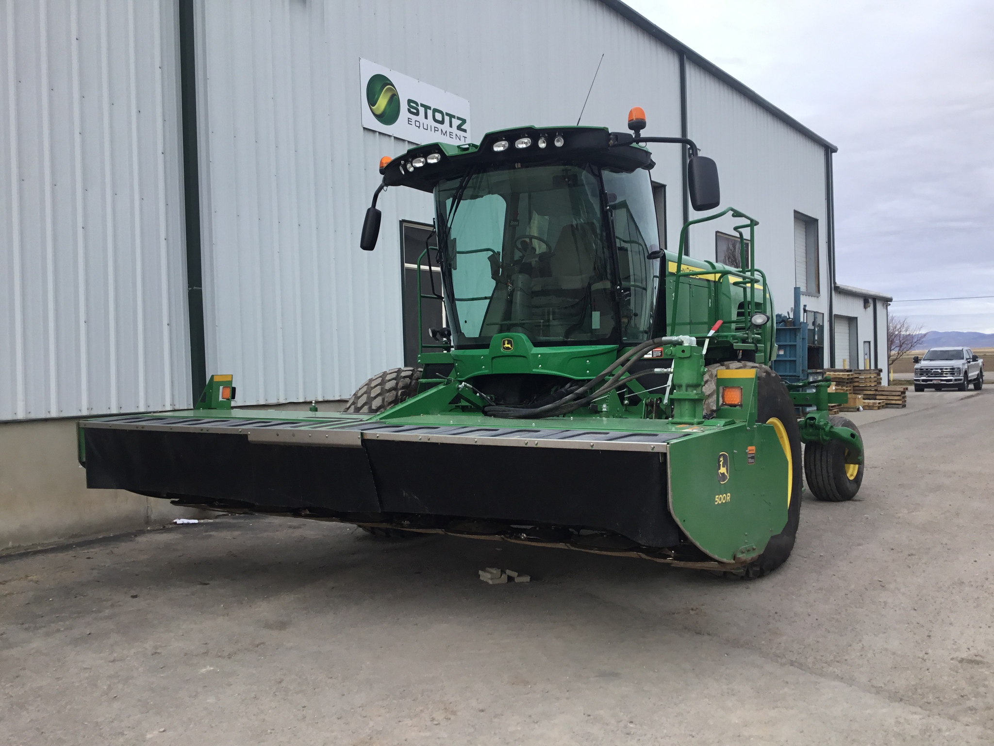 2019 John Deere W235 Image 1