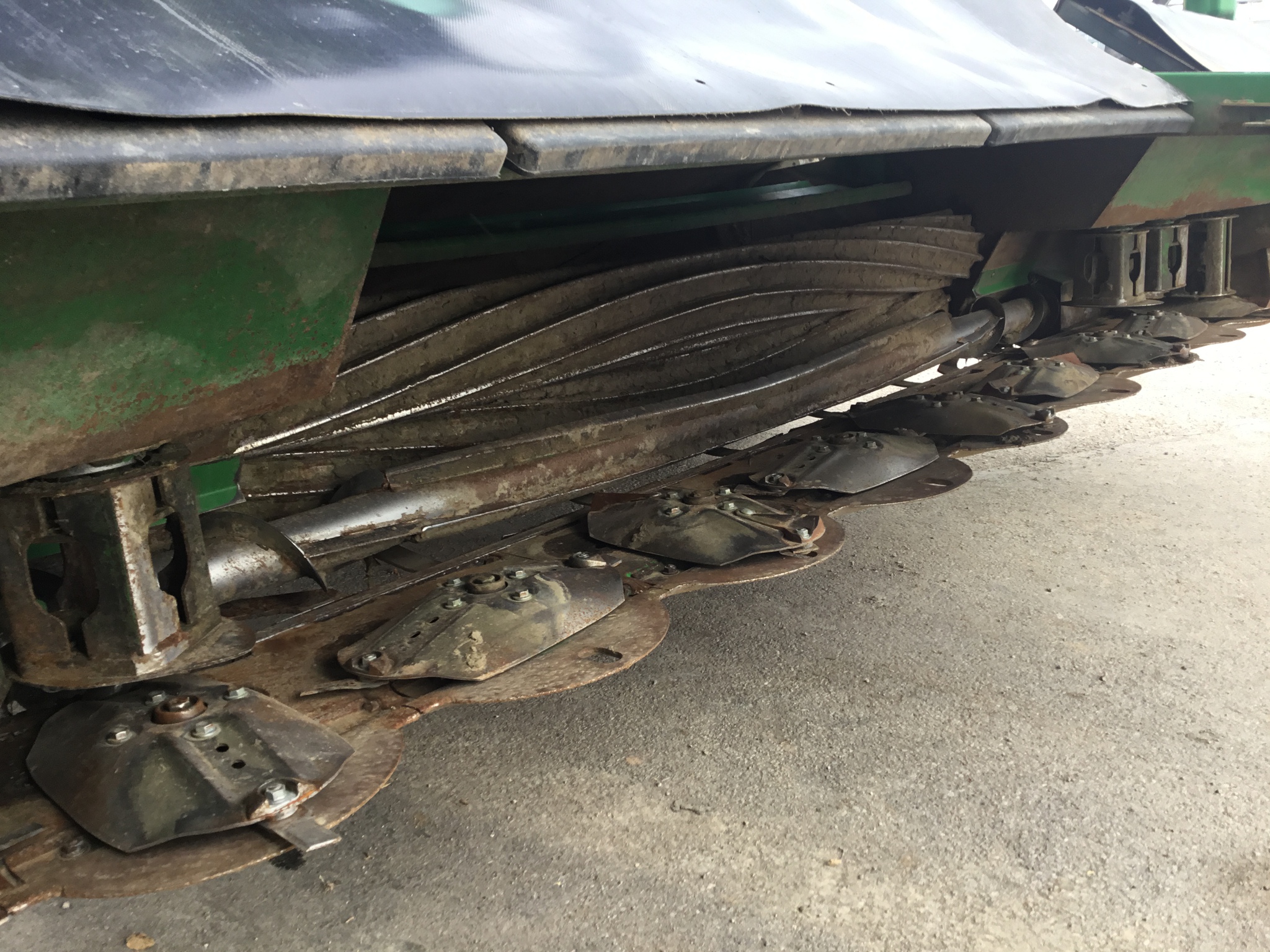 2019 John Deere W235 Image 15