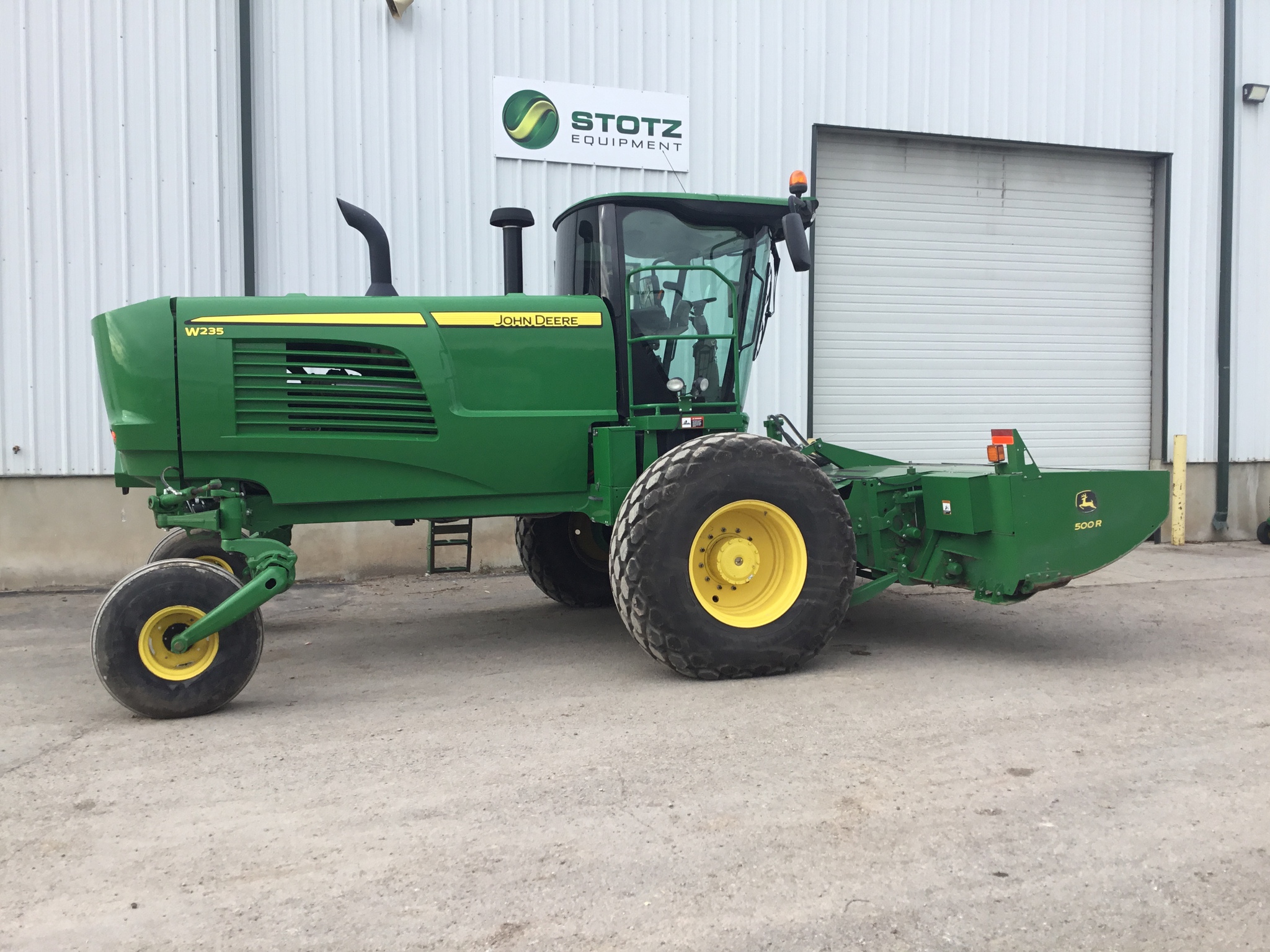 2019 John Deere W235 Image 8