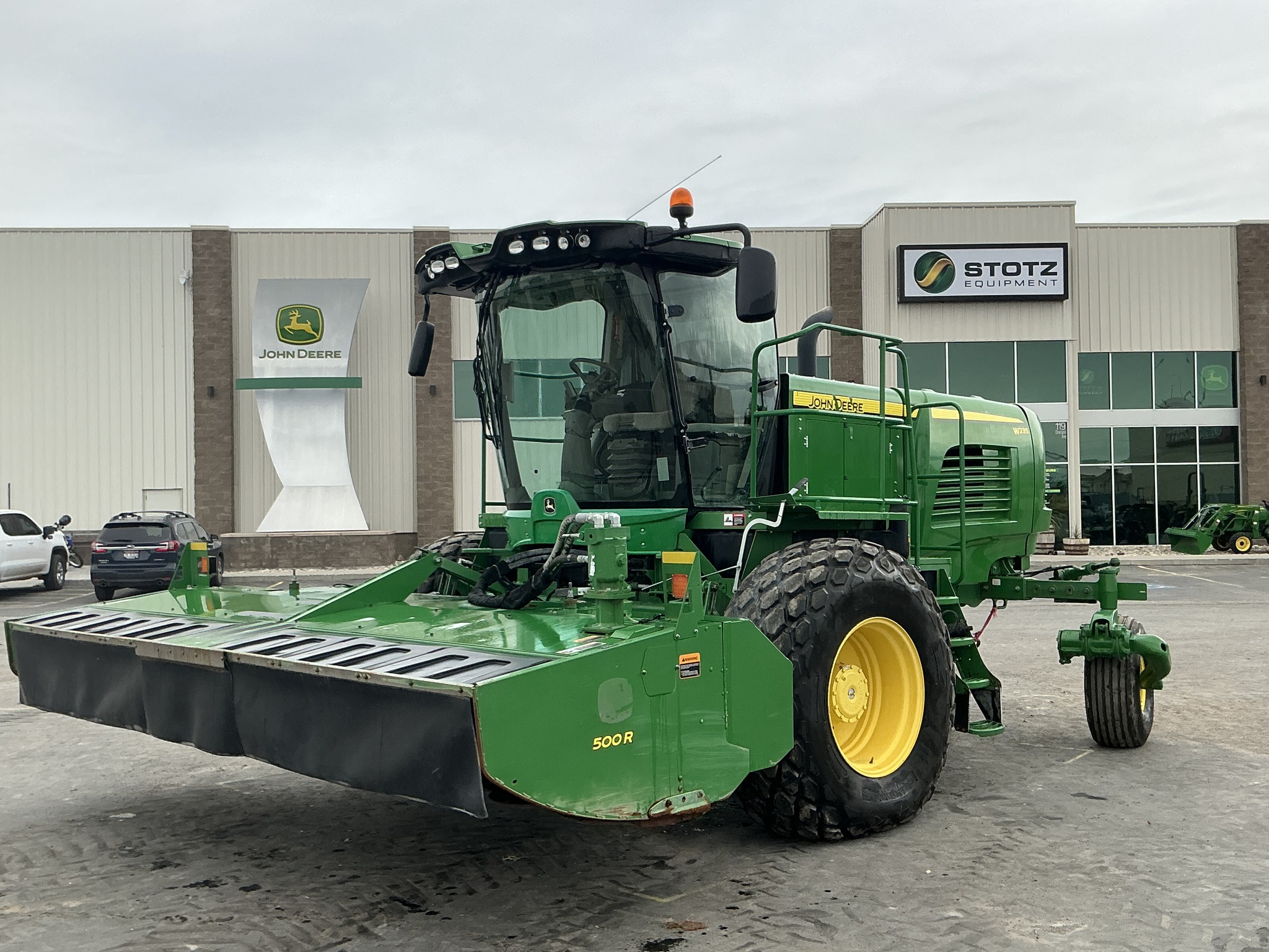 2015 John Deere W235 Image 1