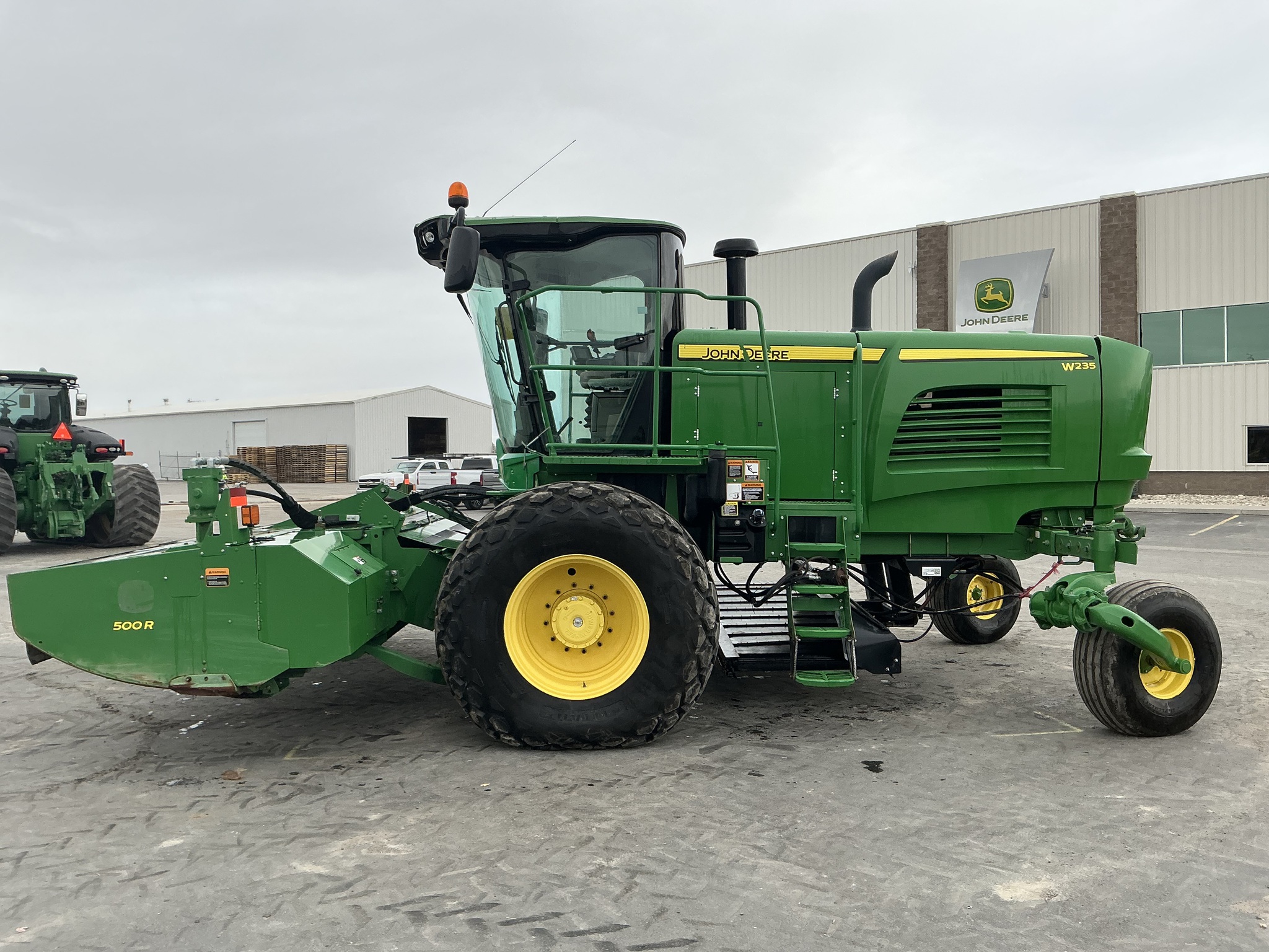 2015 John Deere W235 Image 2