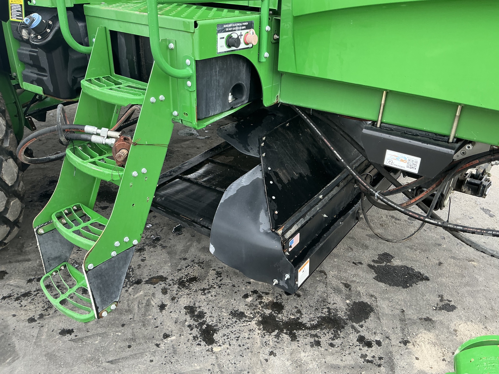 2015 John Deere W235 Image 19